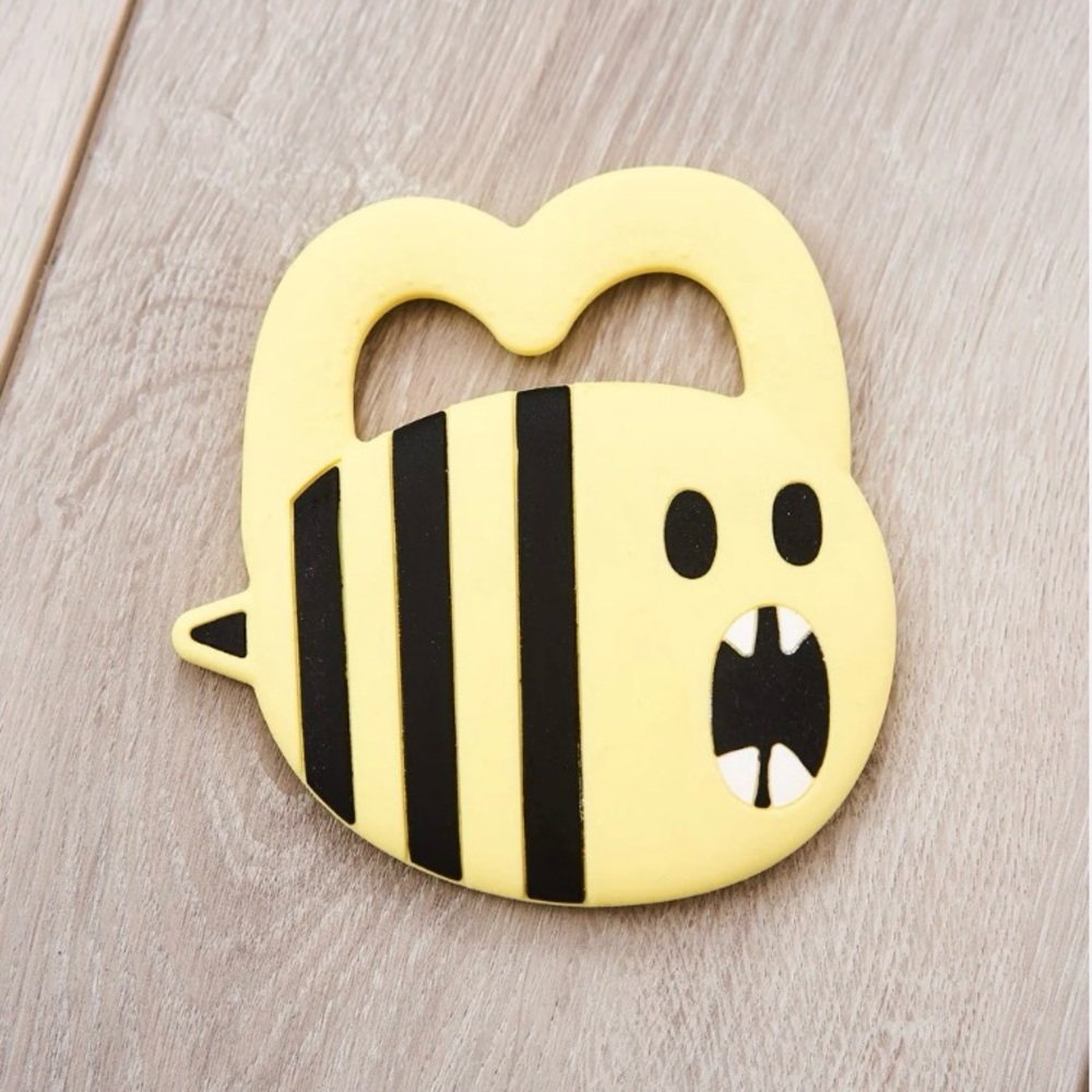 Latched Mama BooBee Teether